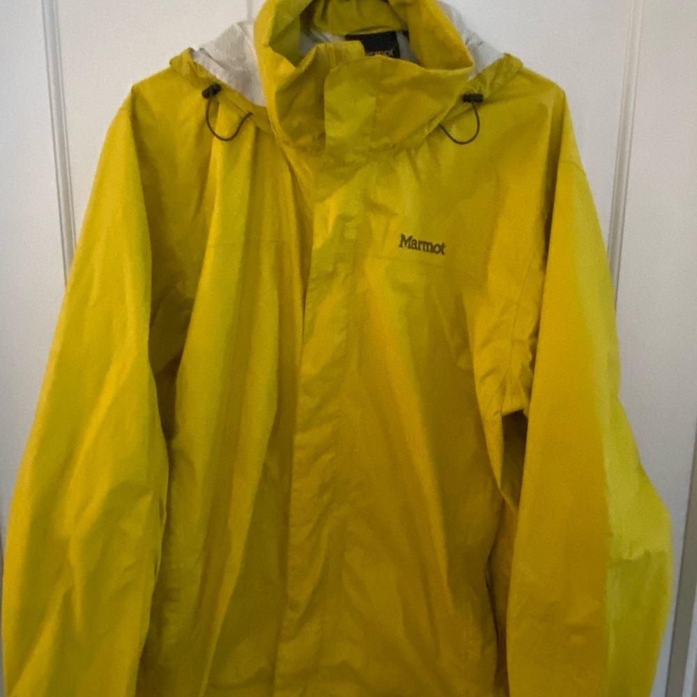 Yellow Men’s rain jacket
